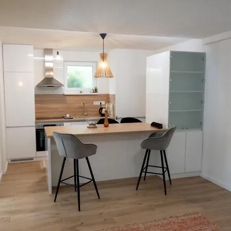 Old Town Hideout Apartment *